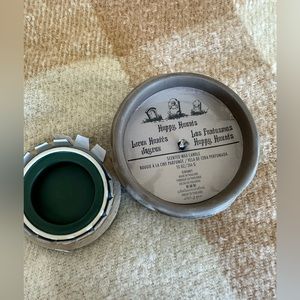 The haunted mansion candle